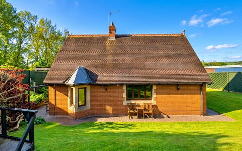 The Grove Annexe: Grass, Wood, House, Roof, Cottage, Rural Area, Land Lot, Home, Farmhouse, Garden