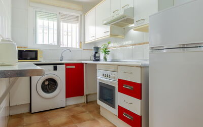 Accommodation:&nbsp;Zona Estival 215.3