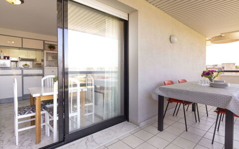 Cancun: Property, Building, Interior Design, Room, House, Furniture, Real Estate, Floor, Architecture, Ceiling