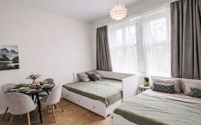 Accommodation:&nbsp;Čelakovsky 104.7