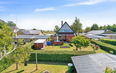Lacey - 4Km from the Sea: Estate, Shade, Driveway, Farmhouse