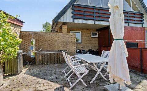Lacey - 4Km from the Sea: Estate, Shade, Driveway, Farmhouse