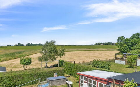Lacey - 4Km from the Sea: Estate, Shade, Driveway, Farmhouse