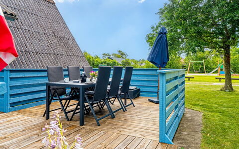 Annalia - 400M from the Sea: Grass, Grassland, Land Lot, Cottage, Rural Area, Meadow, Garden Buildings, Garden, Shed