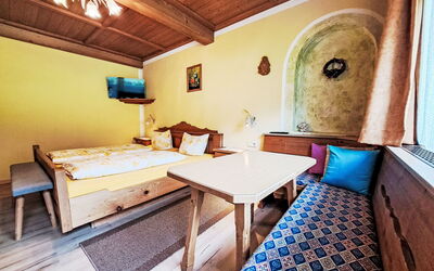 Accommodation:&nbsp;Trojer 718.2