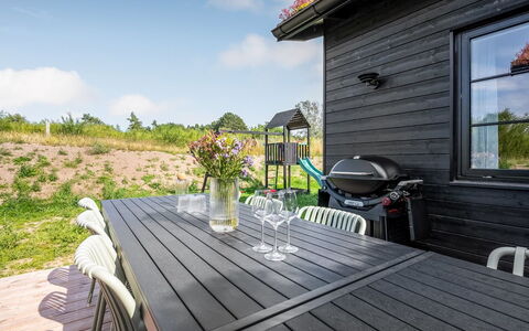 Adia - 650M from the Sea: Estate, Shade, Driveway, Farmhouse