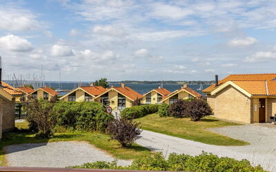 Rouwen - 120M from the Sea