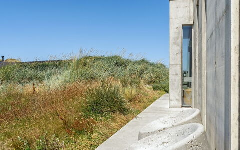 Rieke - 250M from the Sea
