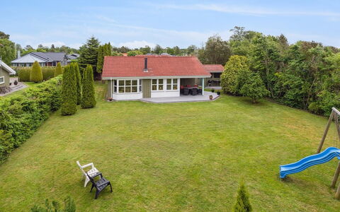 Henne - from the Sea: House, Roof, Home, Cottage, Land Lot, Lawn, Garden, Estate, Farmhouse, Landscaping