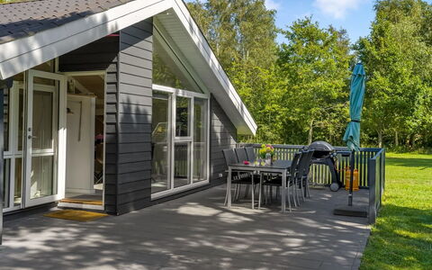 Rathulf - 700M from the Sea: Siding, Shade, Hardwood, Plank, Garden Buildings, Outdoor Structure, Porch
