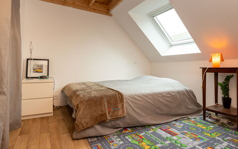 Les Liesses: Floor, Flooring, Interior Design, Bedroom, Furniture, Wood Flooring, Bed, Wall, Wood, Room