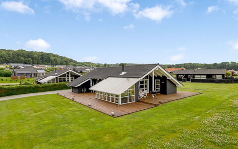 Winald - 150M from the Sea: Grass, Grassland, Land Lot, Cottage, Rural Area, Meadow, Garden Buildings, Garden, Shed
