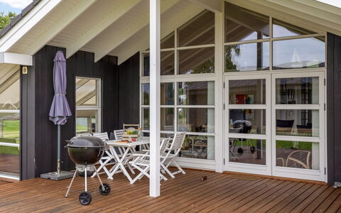 Winald - 150M from the Sea: Grass, Grassland, Land Lot, Cottage, Rural Area, Meadow, Garden Buildings, Garden, Shed