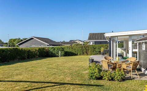 Raymond - 175M from the Sea: House, Roof, Home, Residential Area, Shrub, Land Lot, Cottage, Estate, Lawn, Garden