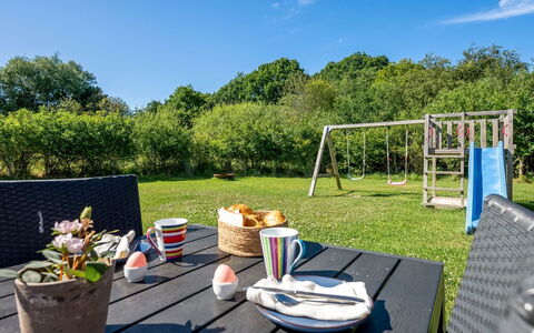 Abbo - 750M from the Sea: Grass, Grassland, Land Lot, Cottage, Rural Area, Meadow, Garden Buildings, Garden, Shed
