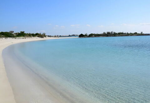 Villetta Serena, Porto Cesareo: Sky, Blue, Water Resources, Water, Body Of Water, Beach, Coastal And Oceanic Landforms, Coast, Horizon