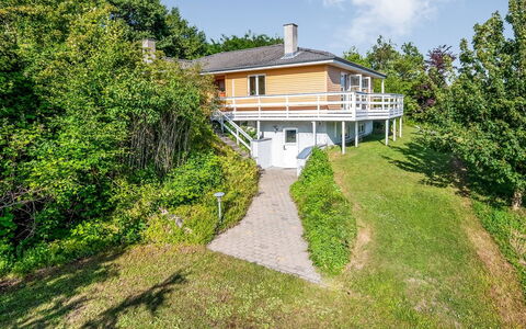 Albert - 300M from the Sea: Building, House, Residential Area, Home, Shrub, Roof, Cottage, Estate, Garden