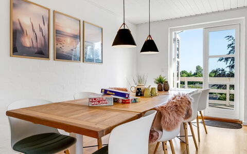 Albert - 300M from the Sea: Wood, Home, Porch, Deck, Hardwood, Roof, Wood Stain, Wood Flooring, Eco Hotel