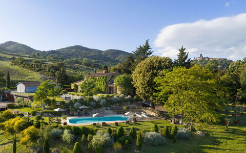 Villa Anna: Swimming Pool, Resort, Umbrella, Eco Hotel, Outdoor Furniture, Garden, Mountain Range, Leisure, Landscaping, Estate