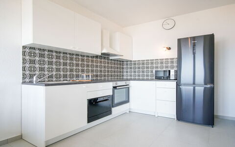 Šmit: Apartment, Balcony, Condominium, Chair, Aluminium, Handrail, Hardwood, Daylighting, Penthouse Apartment, Deck
