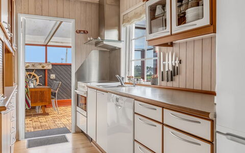 Teja - 100M from the Sea: Wood, Flooring, Kitchen, Interior Design, Floor, Major Appliance, Countertop, Wood Stain, Wood Flooring, Cabinetry