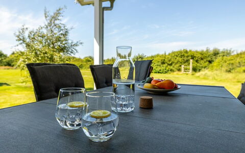 Ernesta - from the Sea: Grass, Grassland, Land Lot, Cottage, Rural Area, Meadow, Garden Buildings, Garden, Shed