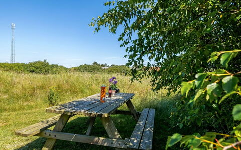 Ernesta - from the Sea: Grass, Grassland, Land Lot, Cottage, Rural Area, Meadow, Garden Buildings, Garden, Shed