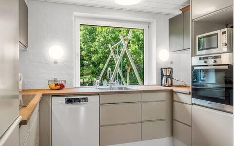 Ebon - from the Sea: Kitchen, Kitchen Appliance, Interior Design, Flooring, Major Appliance, Countertop, Wood, Home Appliance, Ceiling, Cabinetry