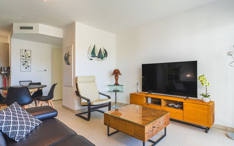 Accommodation:&nbsp;Classé 4 Étoiles 450.2