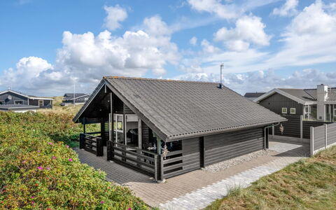 Georg - 200M from the Sea: Grass, Grassland, Land Lot, Cottage, Rural Area, Meadow, Garden Buildings, Garden, Shed