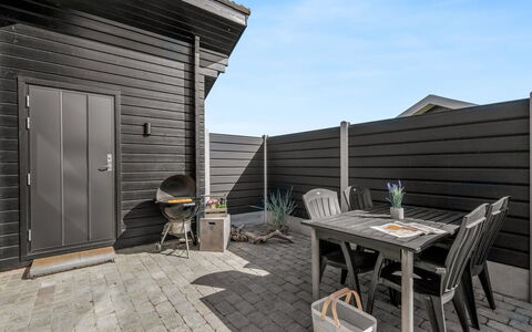 Georg - 200M from the Sea: Grass, Grassland, Land Lot, Cottage, Rural Area, Meadow, Garden Buildings, Garden, Shed