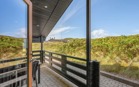 Georg - 200M from the Sea: Grass, Grassland, Land Lot, Cottage, Rural Area, Meadow, Garden Buildings, Garden, Shed