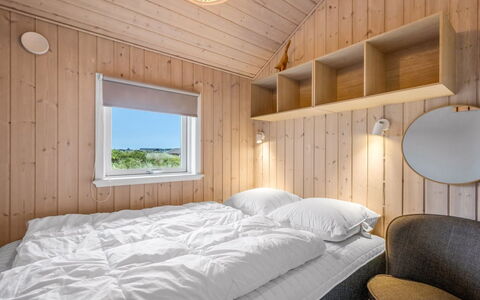 Effie - 500M from the Sea: Wood, Bedroom, Bed, Bedding, Bed Sheet, Bed Frame, Hardwood, Plank, Wood Stain, Design