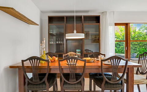 Ilmo - 1.9Km from the Sea: Furniture, Interior Design, Table, Wood, Dining Room, Flooring, Chair, Kitchen & Dining Room Table, Light Fixture, Ceiling
