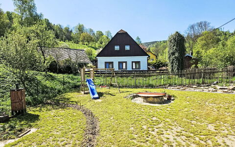 Casa Lenka: Cottage, House, Home, Farmhouse, Garden, Lawn, Village, Landscaping, Yard, Estate