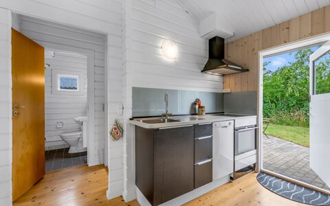 Blesse - 500M to the Fjord: Wood, Flooring, Floor, Major Appliance, Kitchen, Ceiling, Wood Flooring, Hardwood, Wood Stain, Sink