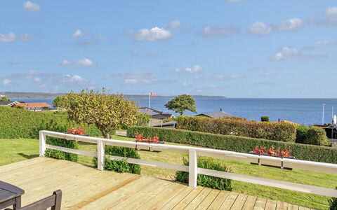 Fani - 150M from the Sea
