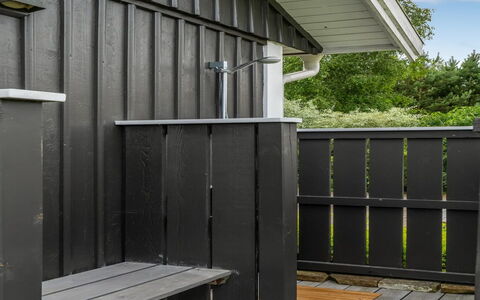 Thine - 800M from the Sea: Wood, Furniture, Apartment, Room, Ceiling, Wood Stain, Chair, Hardwood, Varnish, Lumber
