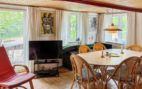 Virpi - 8Km from the Sea: Apartment, Condominium, Estate, Balcony, Villa, Hotel