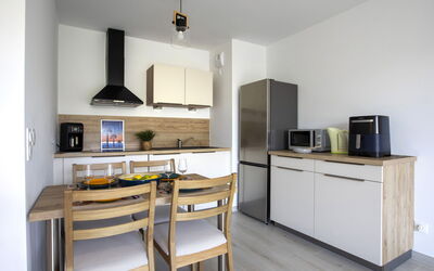 Accommodation:&nbsp;Seaside View 204.2