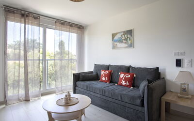 Accommodation:&nbsp;Seaside View 204.2