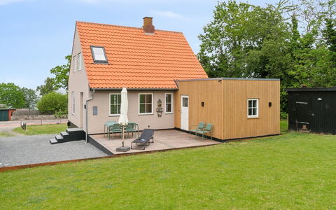 Hermine - 250M from the Sea: Apartment, Condominium, Estate, Balcony, Villa, Hotel