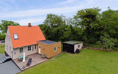 Hermine - 250M from the Sea: Apartment, Condominium, Estate, Balcony, Villa, Hotel