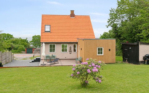 Hermine - 250M from the Sea: Apartment, Condominium, Estate, Balcony, Villa, Hotel