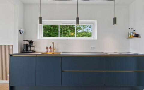 Hermine - 250M from the Sea: Interior Design, Kitchen, Flooring, Kitchen Appliance, Countertop, Cabinetry, Light Fixture, Home Appliance, Paint