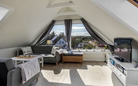 Paale - 208M from the Sea: Furniture, Interior Design, Wood, Ceiling, Flooring, Home, Floor, Couch, Living Room, Lighting