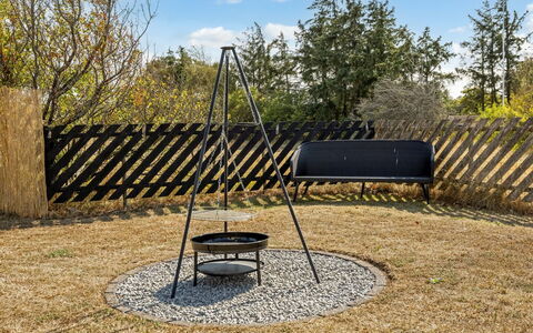 Paale - 208M from the Sea: Garden, Lawn, Shade, Backyard, Outdoor Furniture