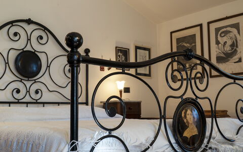 Country Historical House Lucca: Interior Design, Bedroom, Bed Frame, Bed, Iron, Metal, Bedding, Bed Sheet, Hardwood
