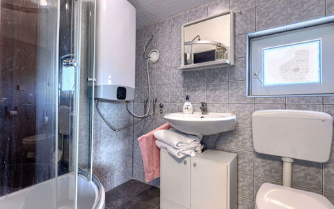 Fažana Peroj 605: Plumbing Fixture, Interior Design, Floor, Flooring, Room, Sink, Bathroom, Plumbing, Bathroom Sink, Ceiling