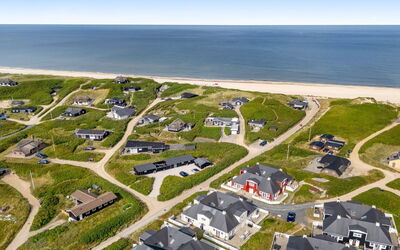 Hildegerd - 100M from the Sea